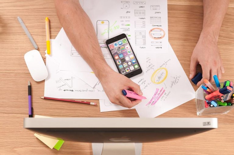 Prototyping in productontwerp: visuele weergave van het proces van conceptidee tot tastbaar prototype